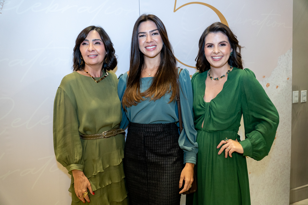 Eliane Gomes, Isabele Cartaxo E Eloisa Gomes