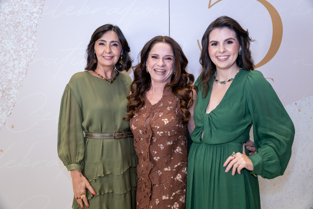 Eliane Gomes, Jack Chacon E Eloisa Gomes