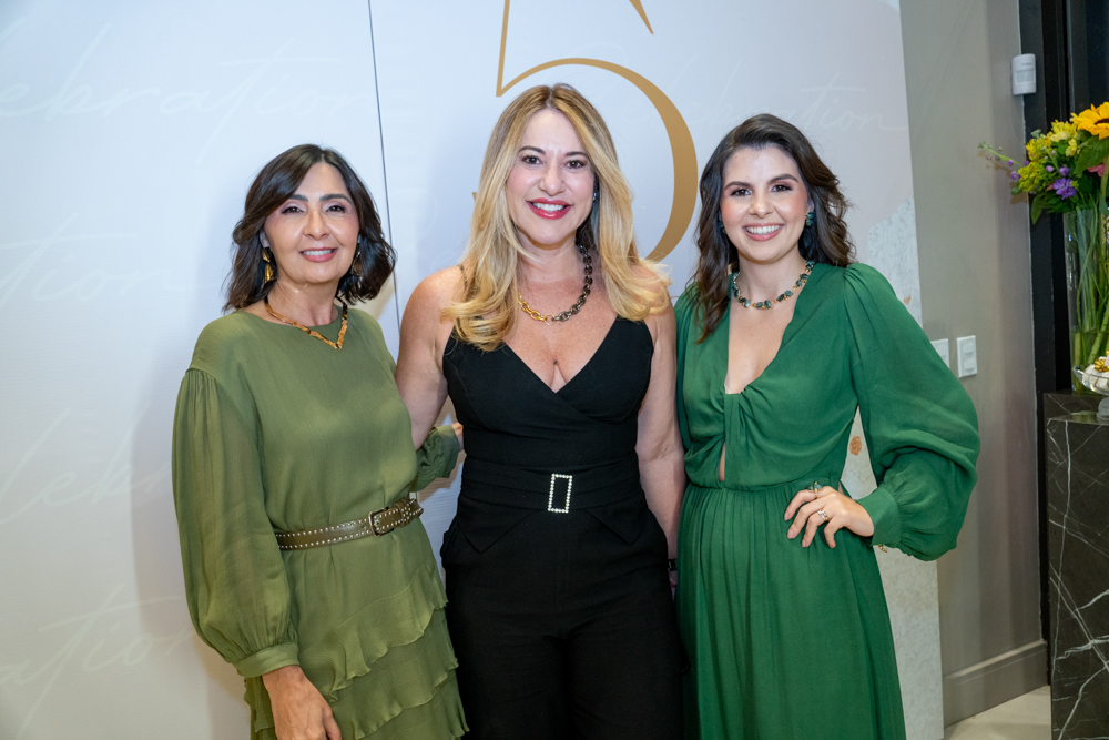 Eliane Gomes, Renata Oliveira E Eloisa Gomes