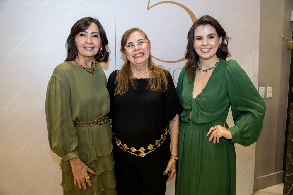 Eliane Gomes, Roseane Chaves E Eloisa Gomes