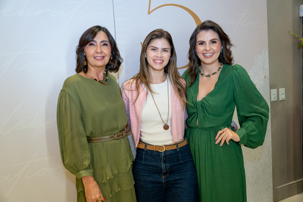 Eliane Gomes, Sofia Rodrigues E Eloisa Gomes