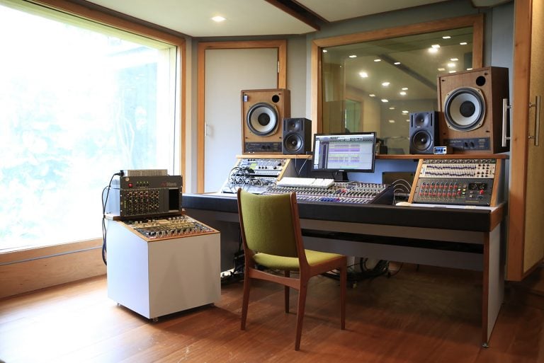 Estúdio Musical Do Hotel Chez George Em Santa Teresa, No Rio