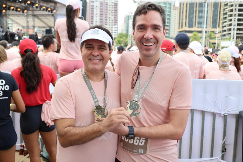 Energia Contagiante - Bell Marques comanda manhã de música e esporte na orla de Fortaleza com a Corrida 100% Você