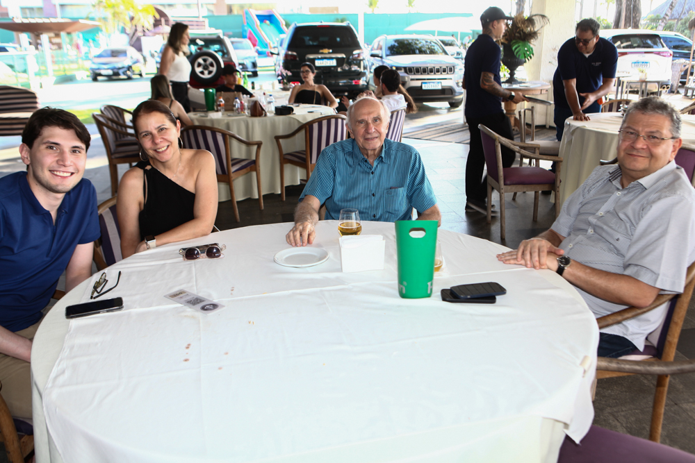 Fabio E Aíla Apolinario (2)