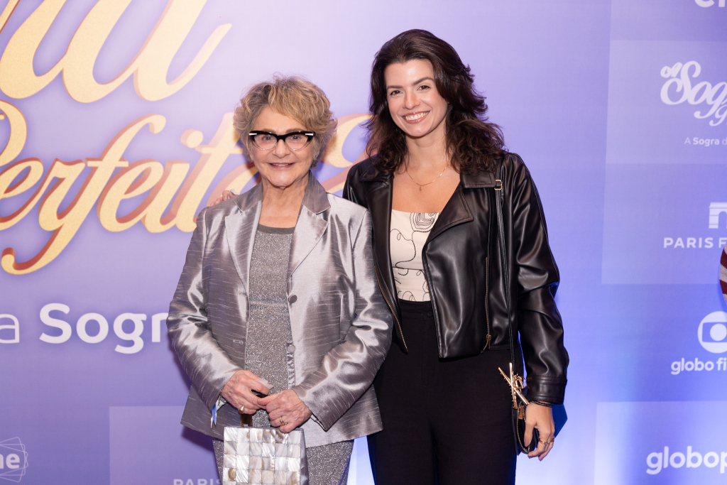 Fafy Siqueira E Namorada