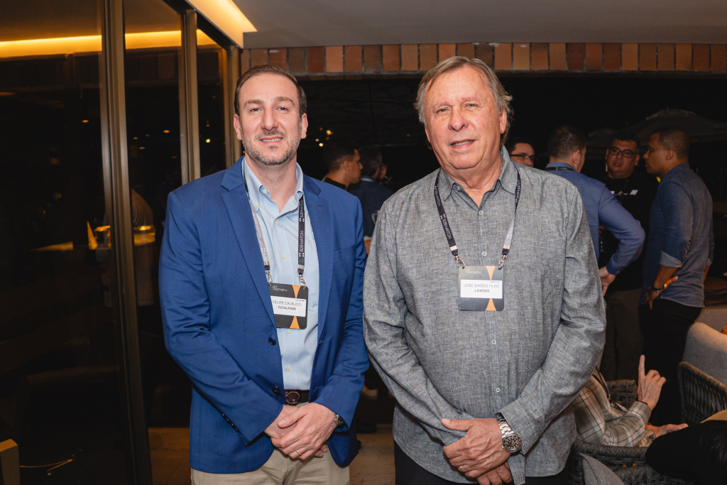 Felipe Calbucci E José Simões