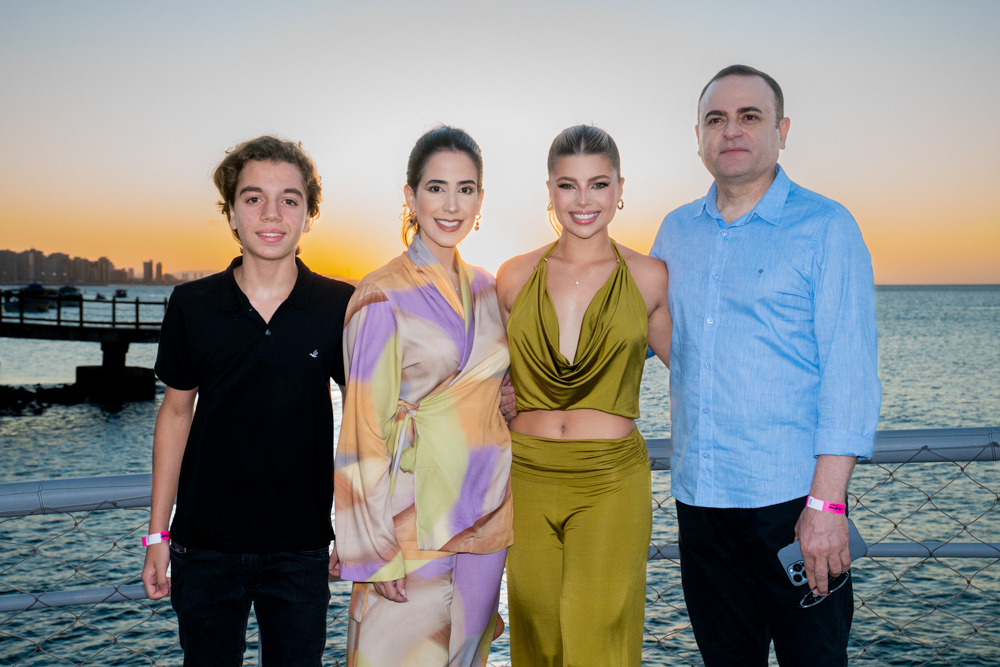 Felipe Sarrecy, Joana Figueiredo, Ariane E Salatiel Sarrecy (5)