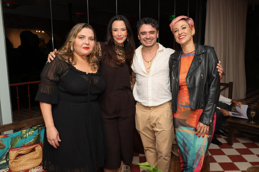 Fernanda Marangone, Milena Fraga, Davi Fraga, Rafa Mon