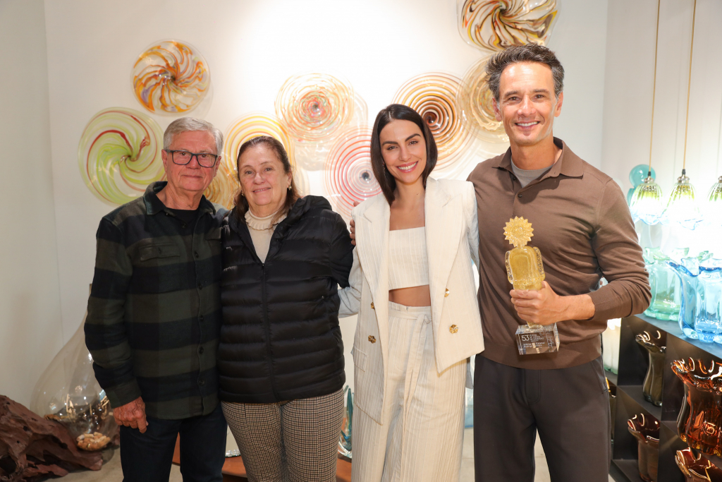 Francesco Santoro, Maria José Junqueira Dos Reis, Mel E Rodrigo