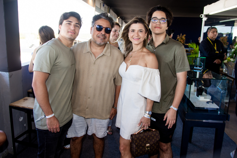 Legacy Day - Porsche Center Fortaleza e Tallis Joias promovem experiência exclusiva no Autódromo Virgílio Távora