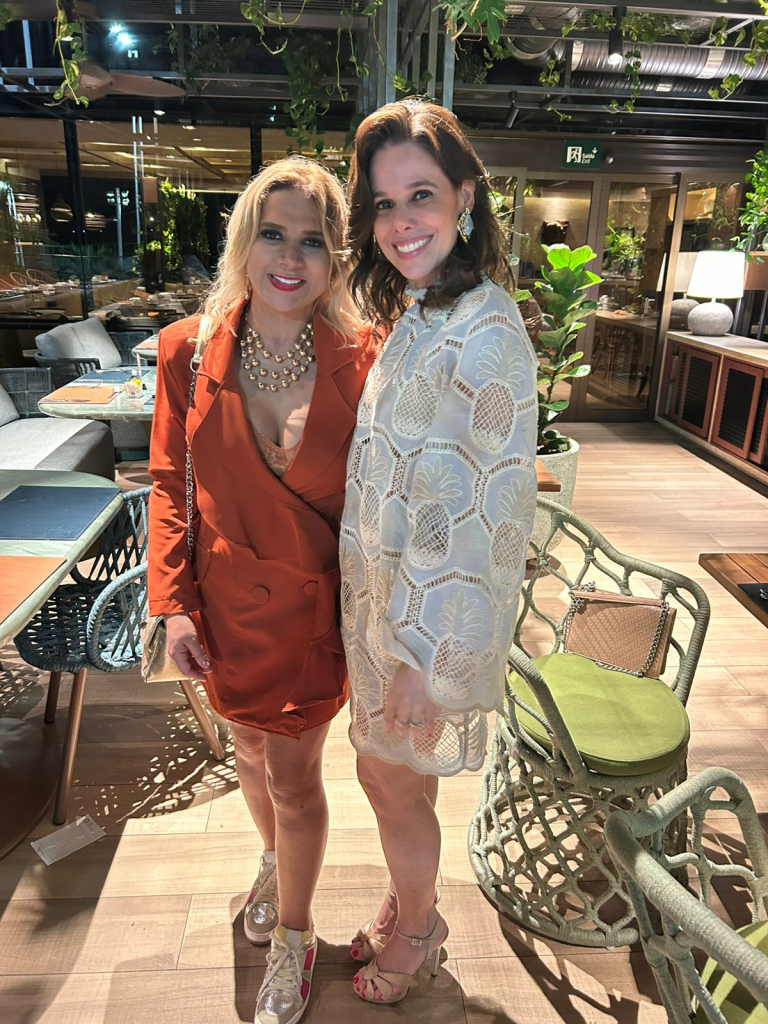 Geórgia Teles E Mirella Tomás