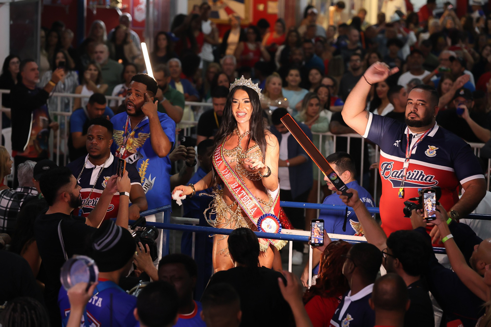 Gracyanne Barbosa Já Coroada 14