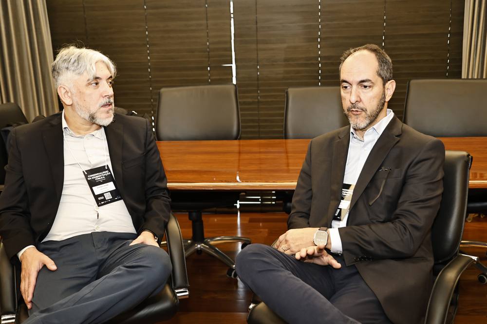 Gustavo Justino E José Roberto Peixoto