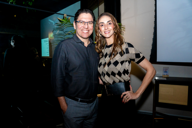 Honra e Reconhecimento - General Cristiano Pinto Sampaio, comandante da 10ª Região Militar, é homenageado pelo Pelotão Ceará na Selva