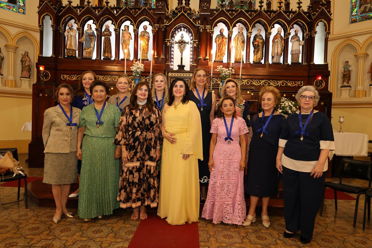 AECIC homenageia ex-alunas do Colégio da Imaculada Conceição com a Medalha Milagrosa