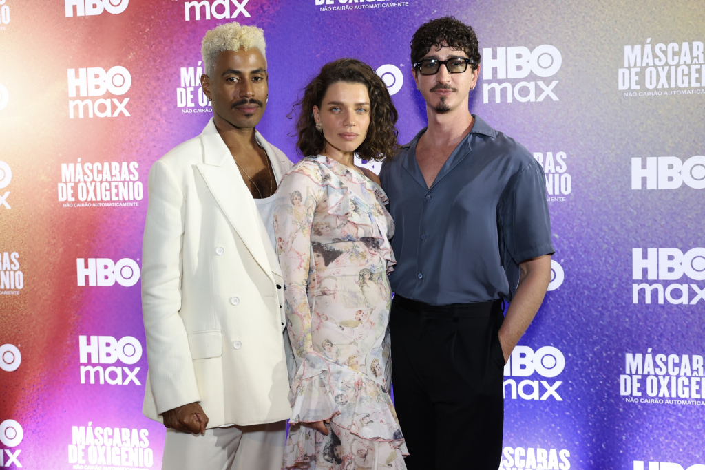 Icaro Silva, Bruna Linzmeyer E Johnny Massaro