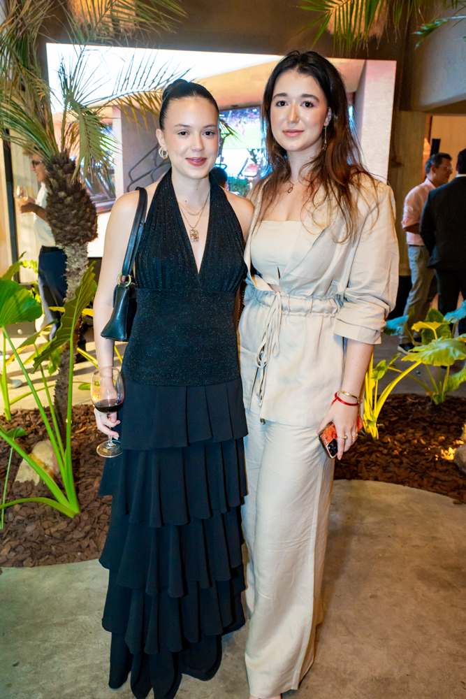 Isabela Albuquerque E Valentina Depons (1)