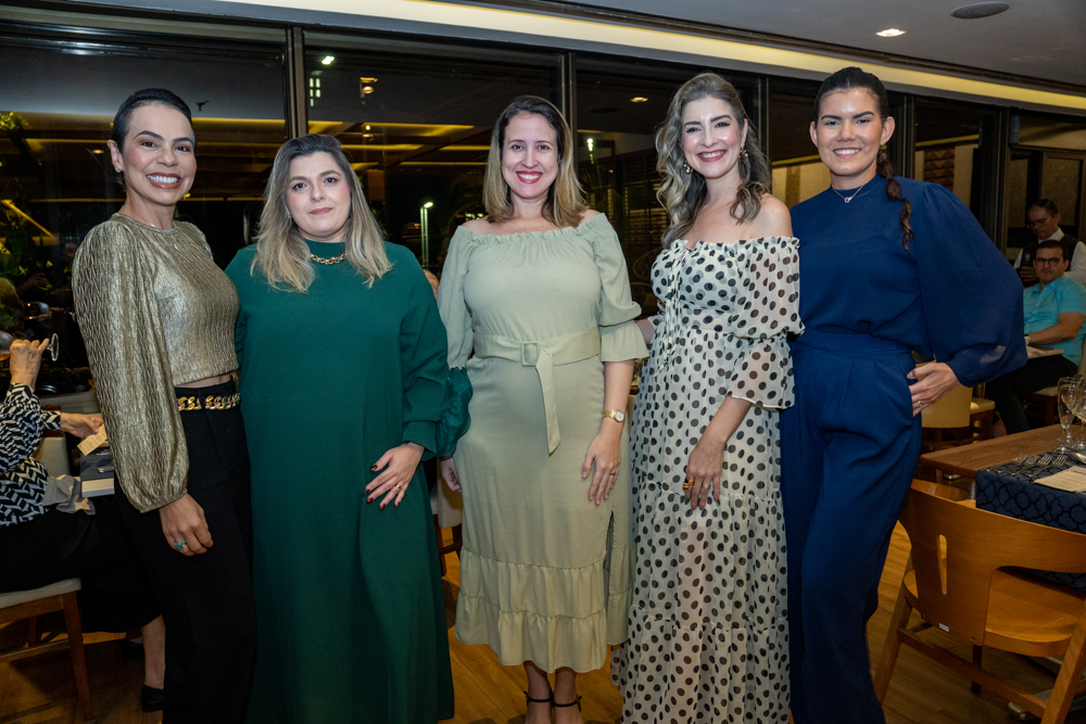 Jardênia Siqueira, Karime Loureiro, Izakeline Ribeiro, Leiliane Pinheiro E Luana Loiola