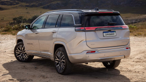 Jeep Commander Overland 2.2td 2026 (2)