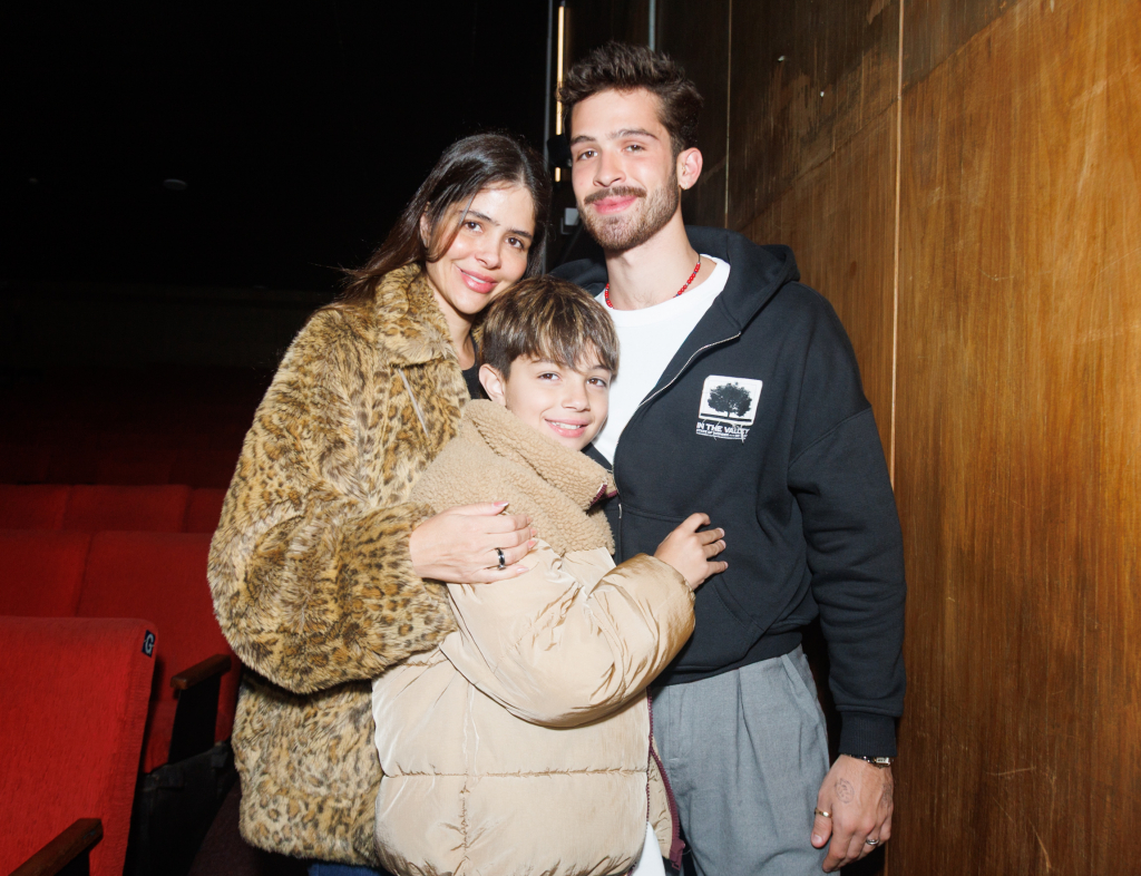 João Guilherme, Mãe E Irmão