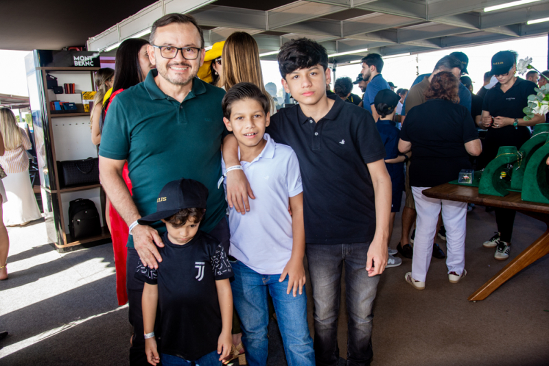 Legacy Day - Porsche Center Fortaleza e Tallis Joias promovem experiência exclusiva no Autódromo Virgílio Távora