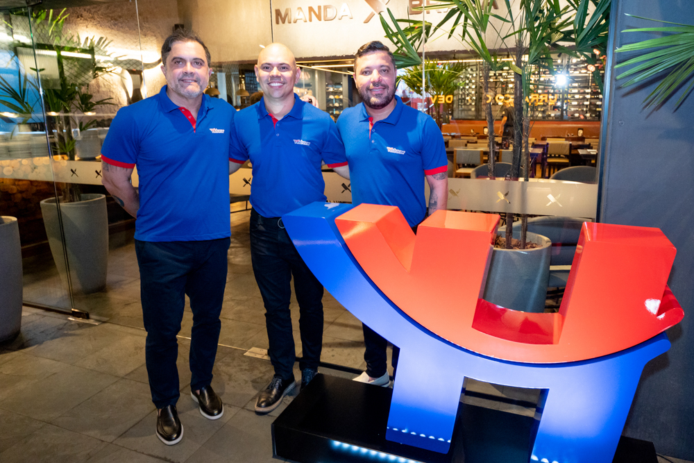 Leonardo Vasconcelos, Átila Lira E Iuri Girardi