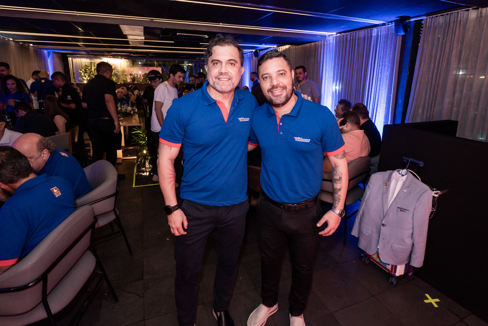 Leonardo Vasconcelos E Iuri Girardi