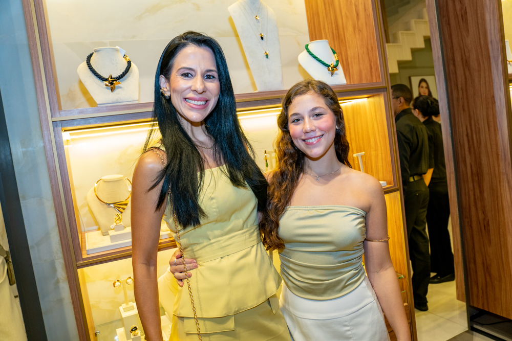 Lorena Leão E Lara Frota