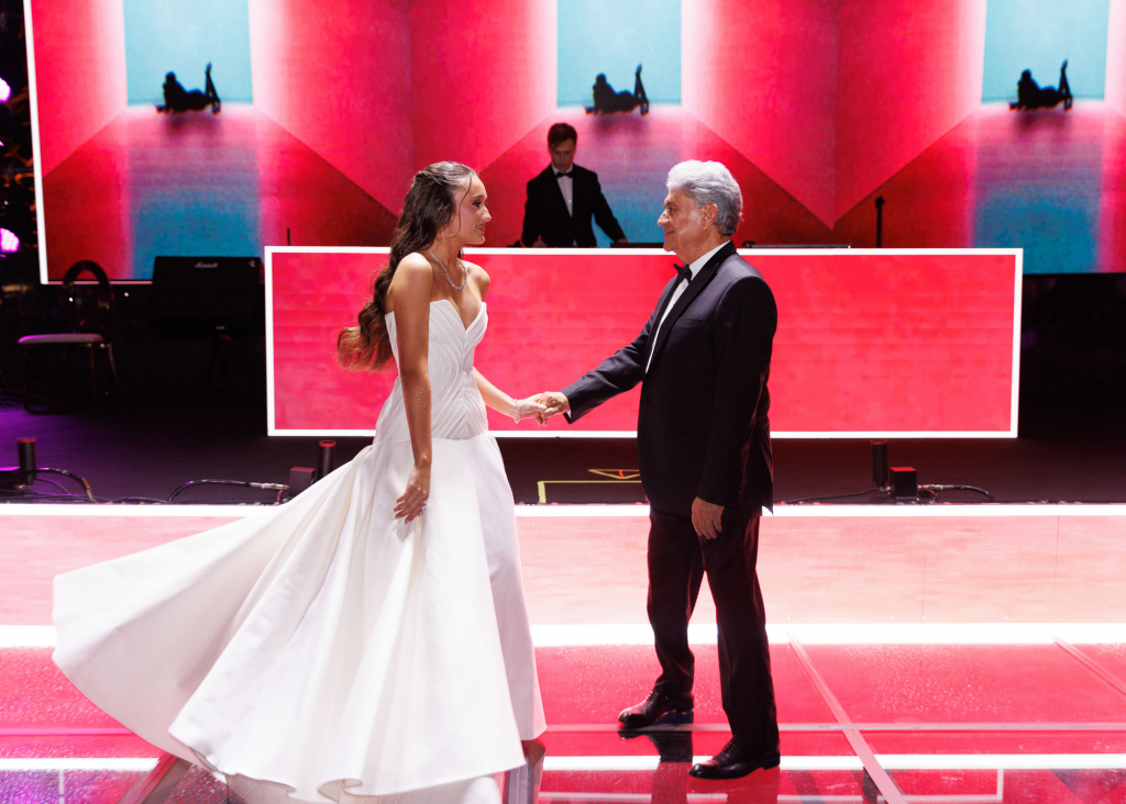 Lorenza Celebra Seus 15 Anos