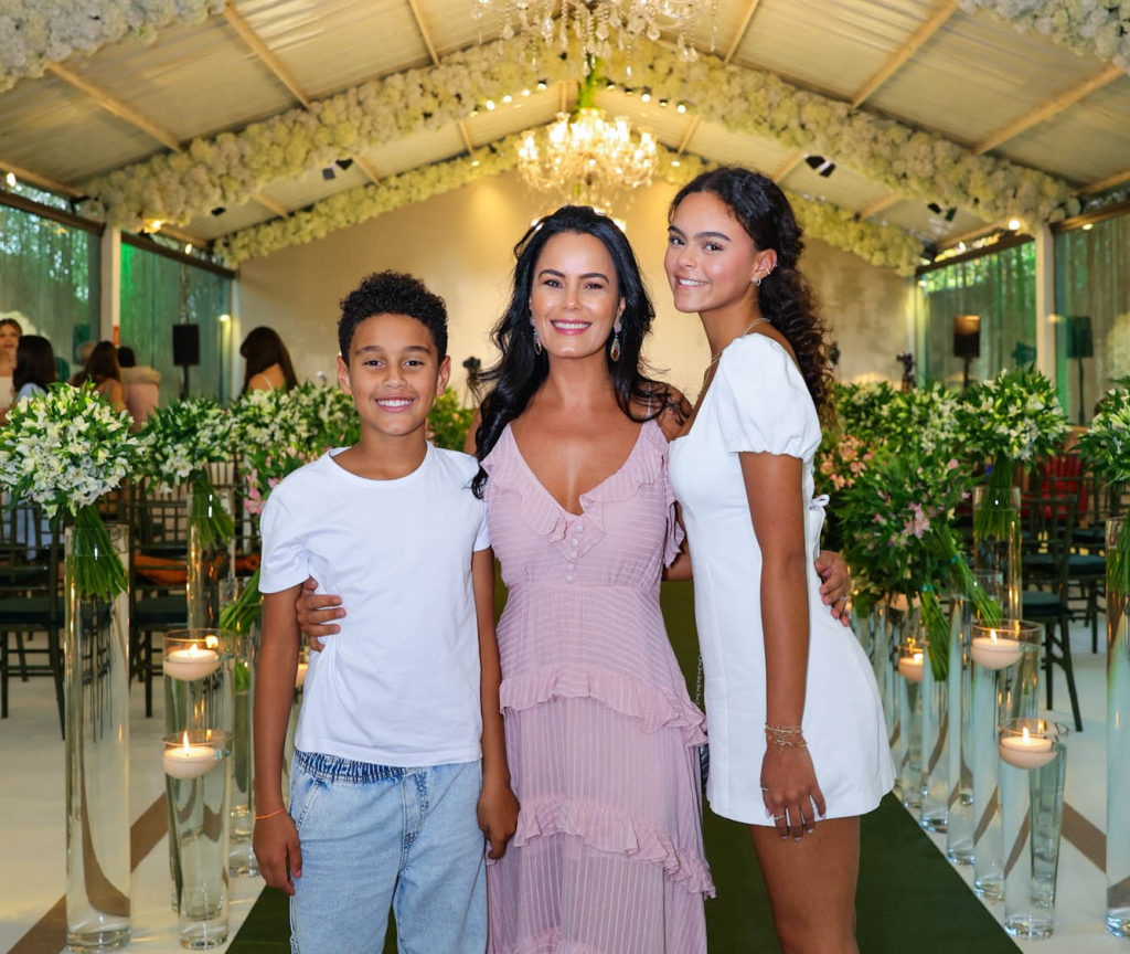 Luciele Di Camargo E Filhos