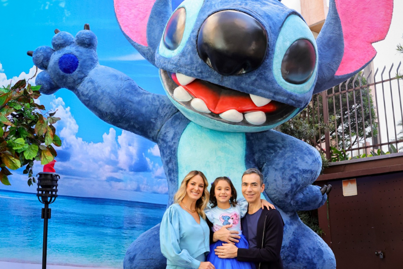 festa havaiana - Cesar Tralli e Ticiane Pinheiro celebram os 6 anos da filha Manu com festa luxuosa em São Paulo