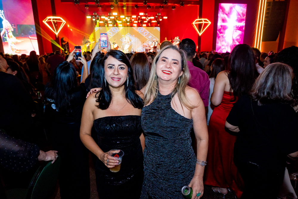 Maria Carvalho E Wal Vasconcelos