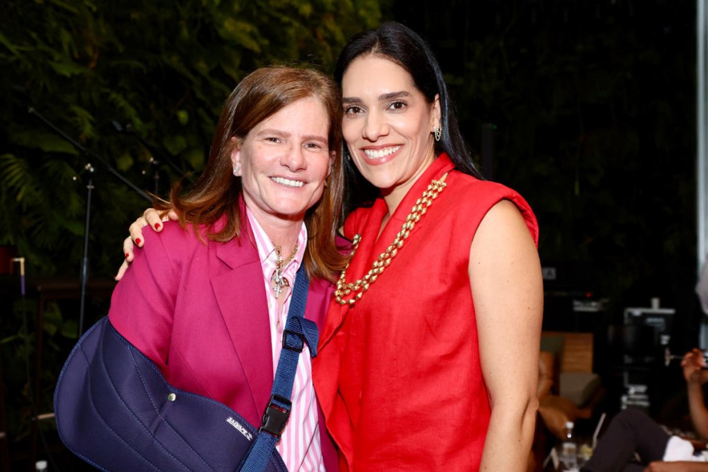 Maria Gayer E Thais Araujo