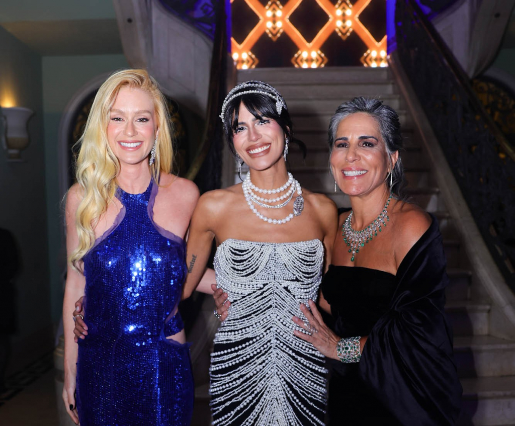 Marina Ruy Barbosa, Anttonia E Gloria Pires