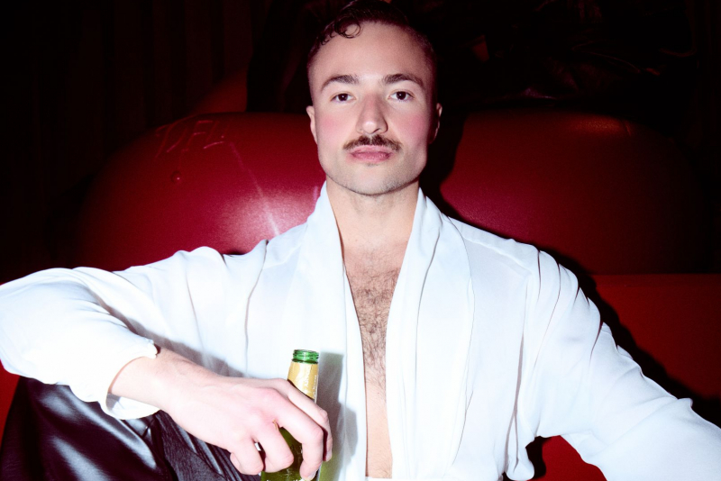 IN SÃO PAULO - Silvia Braz e Dudu Bertholini prestigiam inauguração de CARNE, o novo reduto criativo de Marlon Brambilla