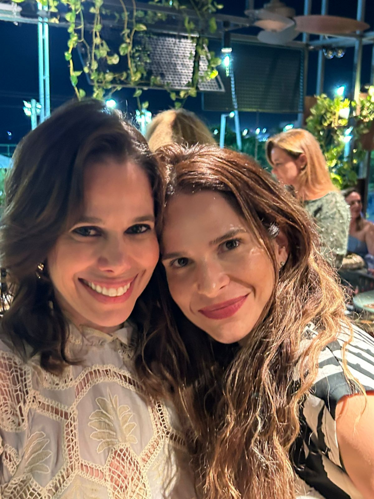 Mirella Tomás E Lara De Paula Rola