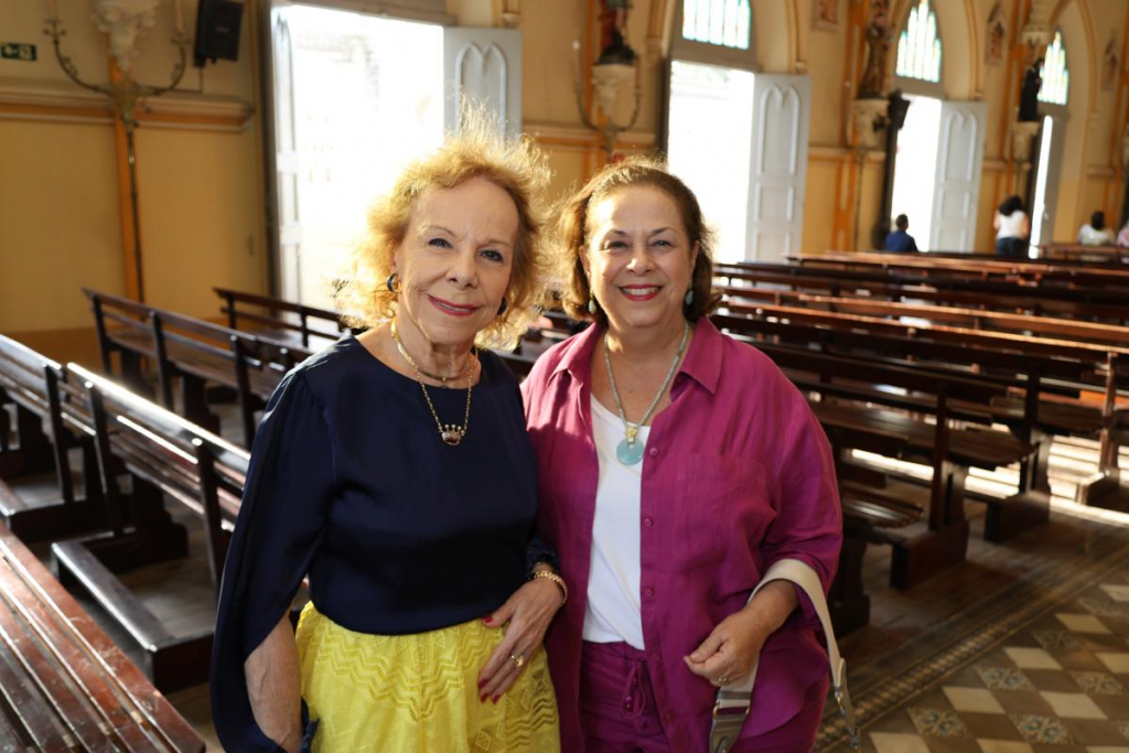 Moema Guilhon E Julinha Philomeno Gomes