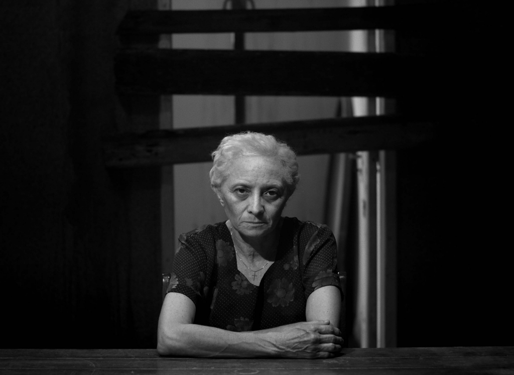 Mv5bownmmtyxytutm2m3ny00njm0lwjlnmytnmmyodayywi3mmywxkeyxkfqcgc@. V1 