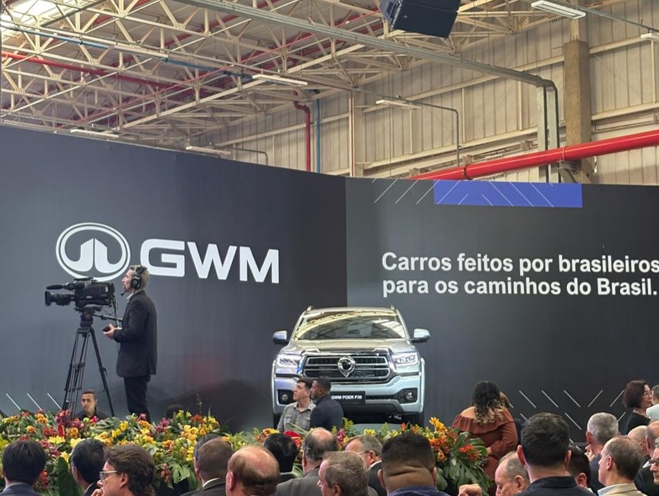 O Presidente Luiz Teixeira, O Ceo Ronaldo Munhoz E A Diretora Comercial Gabriela Teixeira De Car (1)