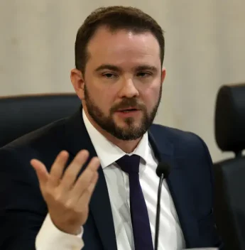 Lula confirma Dario Durigan na Fazenda após saída de Haddad