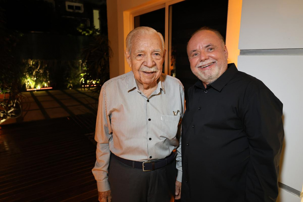 Paulo E Pedro Carapeba