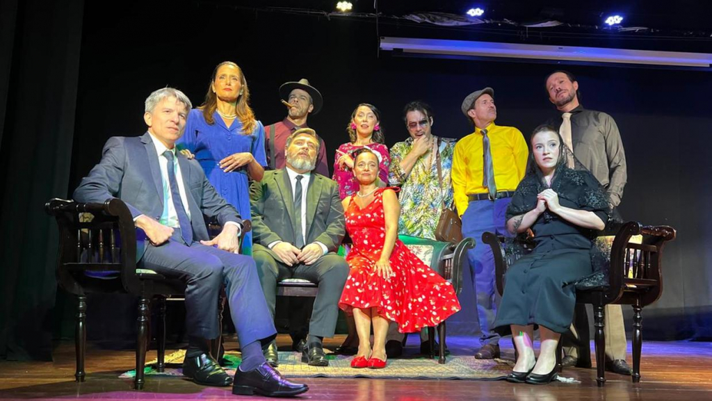 Peça O Beijo No Asfalto Foto Isabelle Montenegro Lacerda