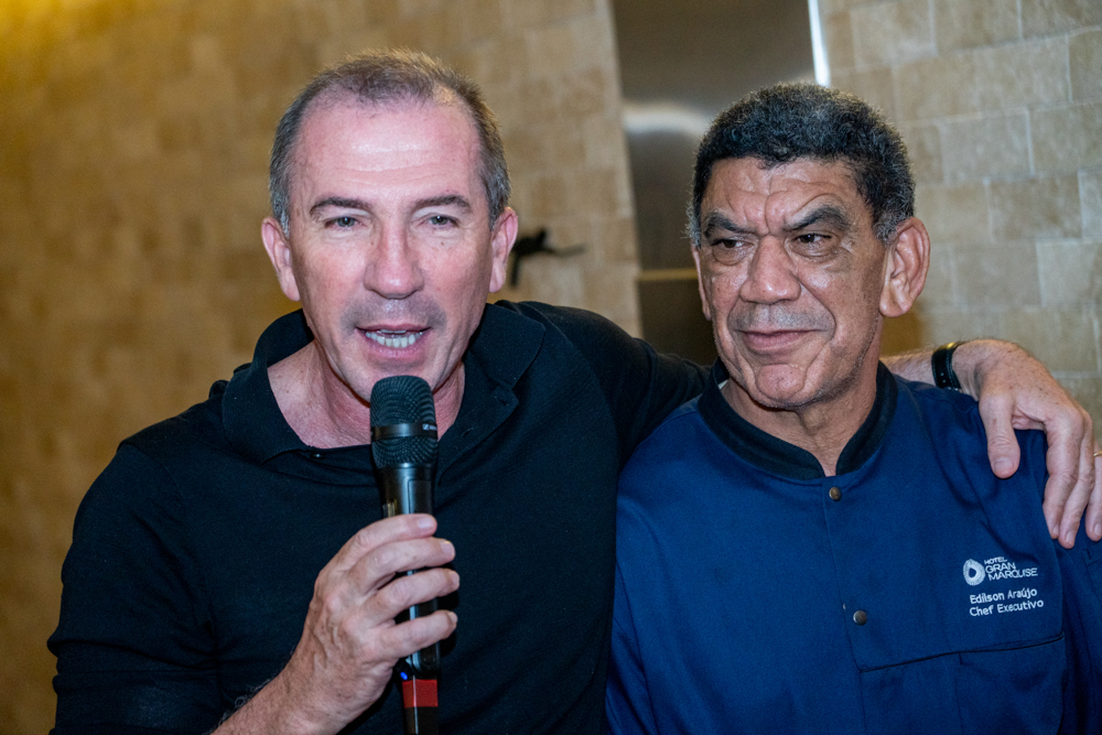 Philippe Godefroit E Chef Edílson Araújo