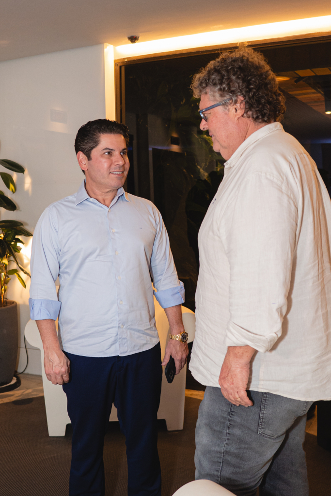 Pompeu Vasconcelos E Evandro Colares