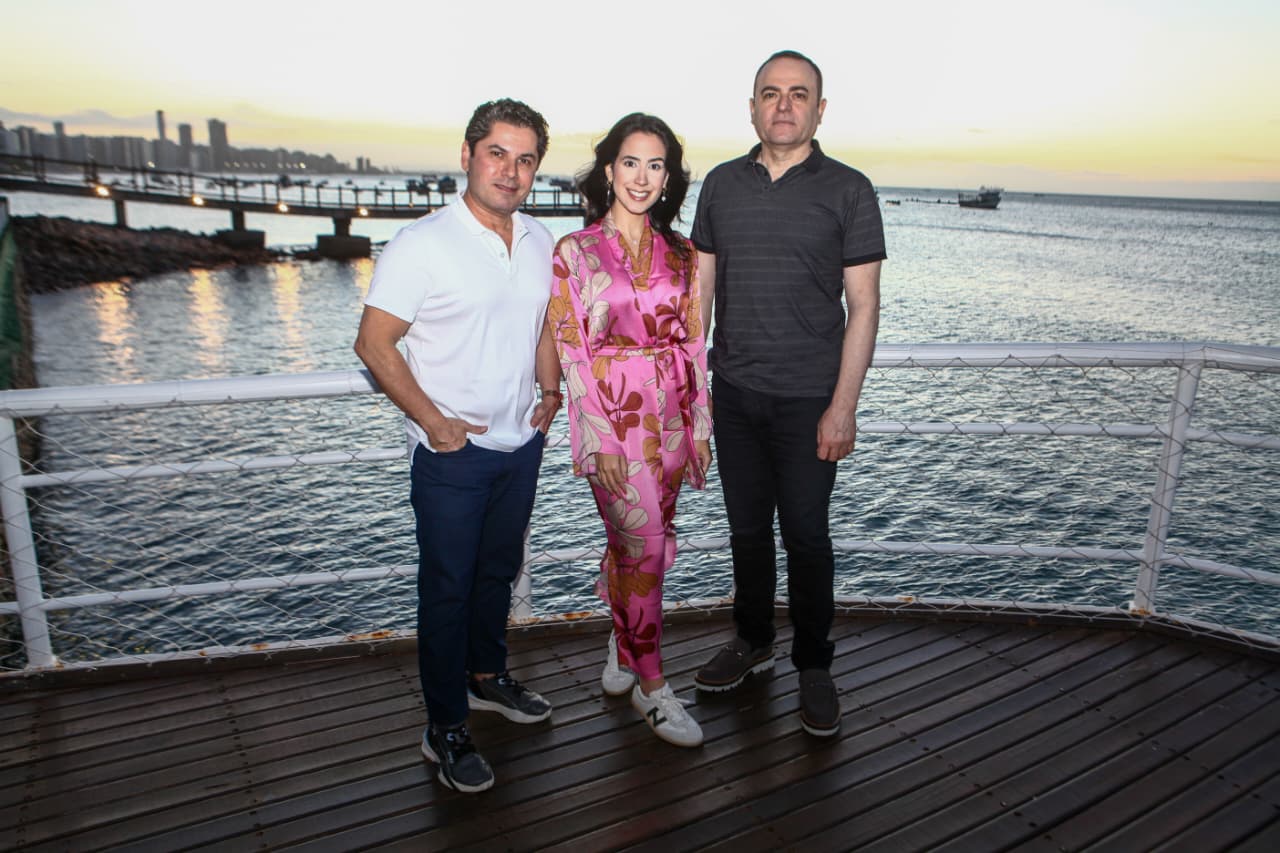 Pompeu Vasconcelos, Joana Figueiredo E Salatiel Rebouças