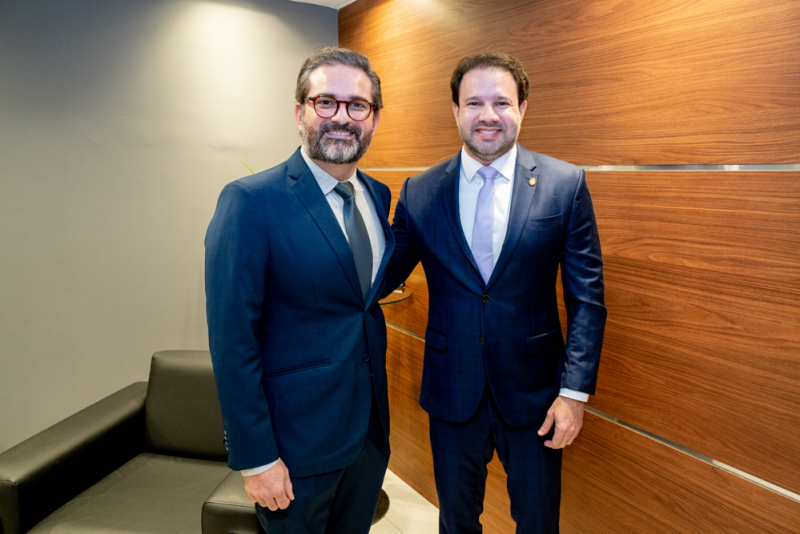 Reconhecimento público - CMFor promove sessão solene em homenagem a autoridades e instituições que atuam no combate às drogas