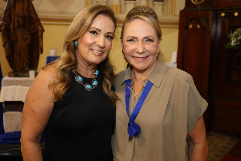 Regina Mindêllo E Ângela Gurgel