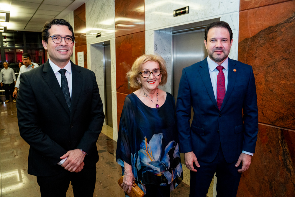 Rholden Queiroz, Socorro França E Léo Couto