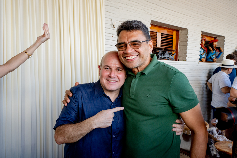 Roberto Cláudio E Sargento Reginauro