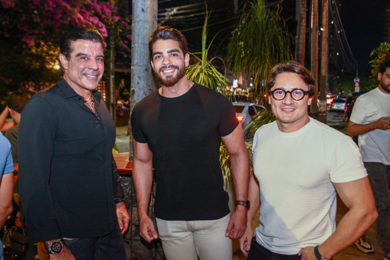 Sexta no Meireles - Moleska Gastrobar lança  Happy Friday com música ao vivo e drinks em dobro